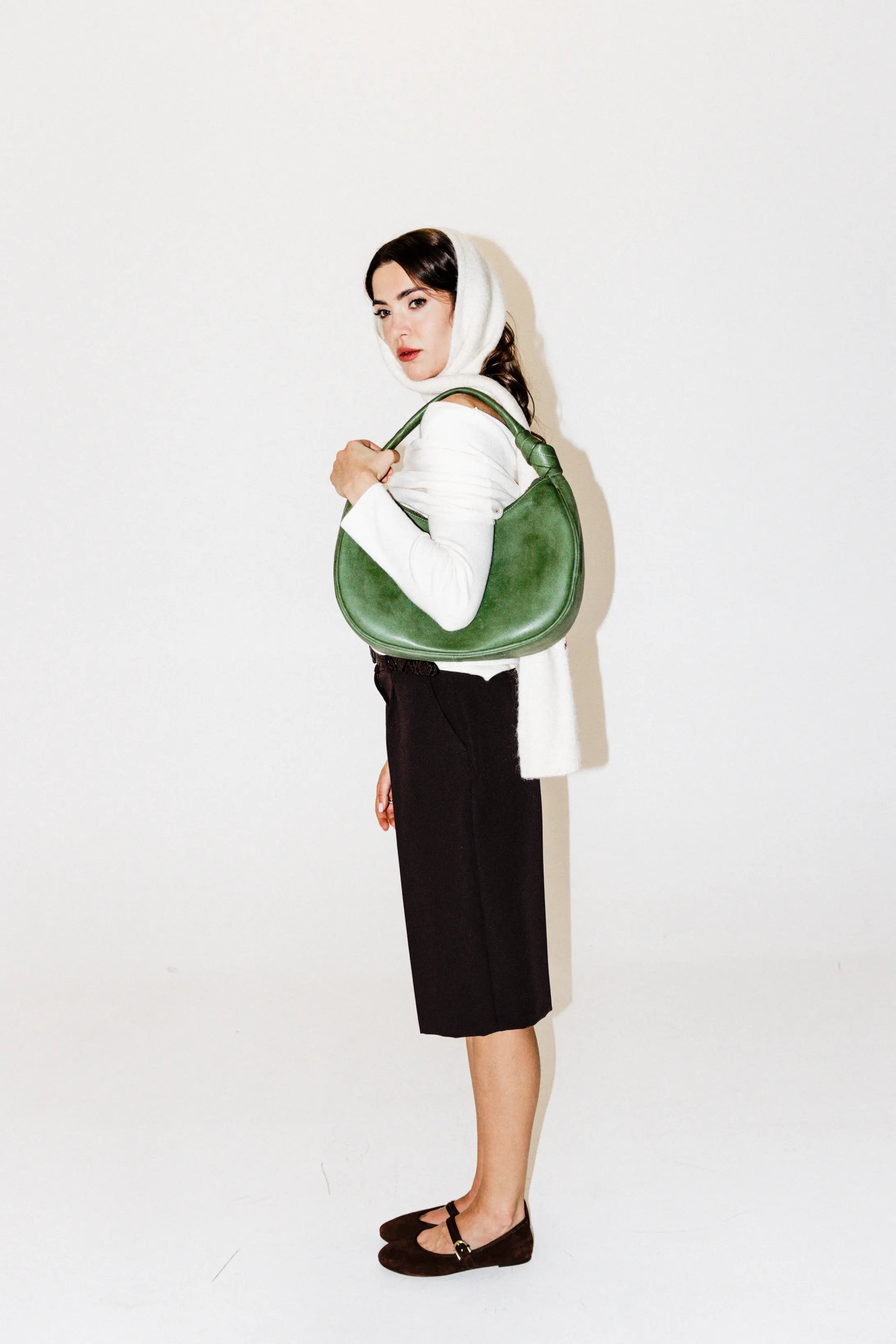 The Knotted Moon (M)