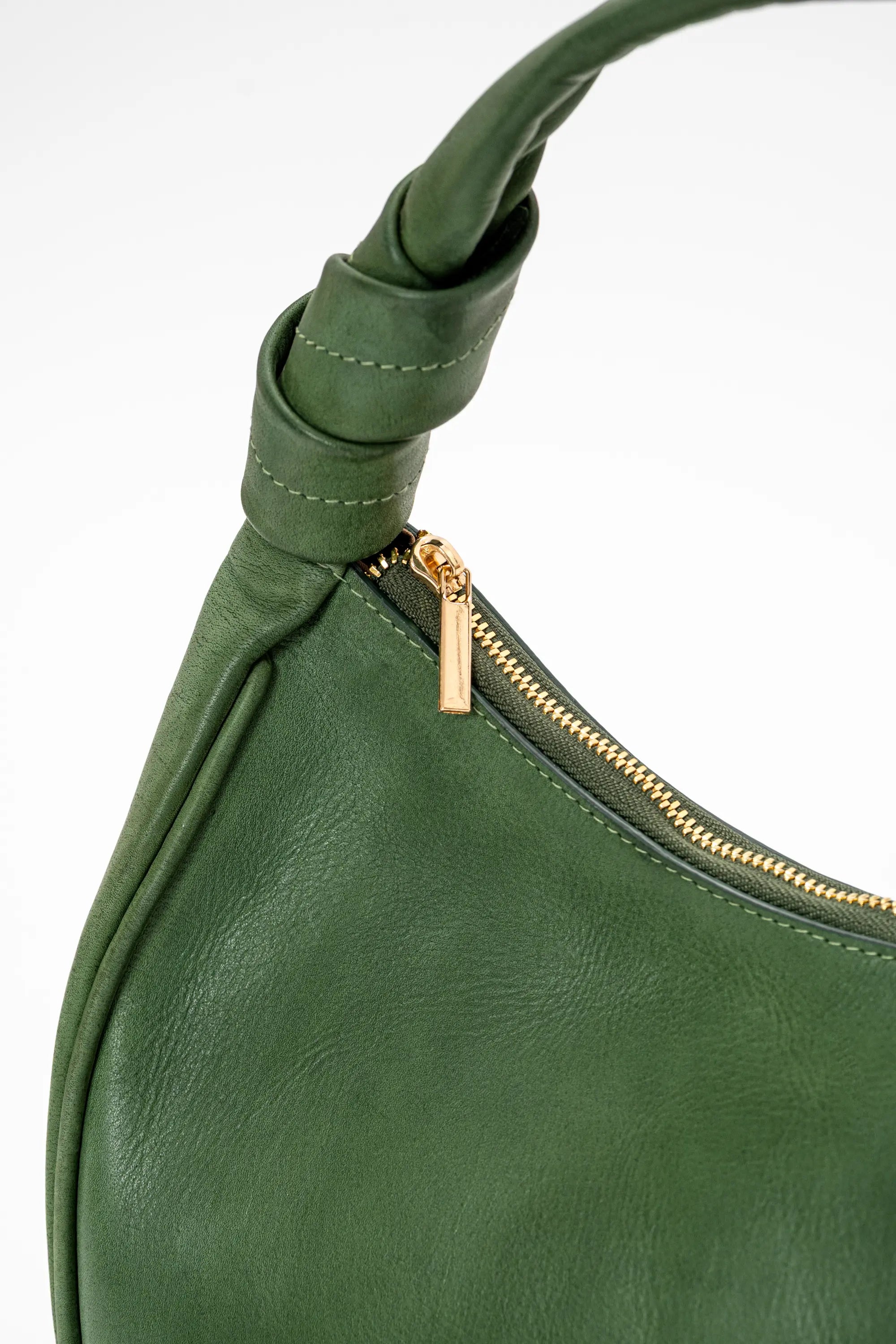 The Knotted Moon (M)